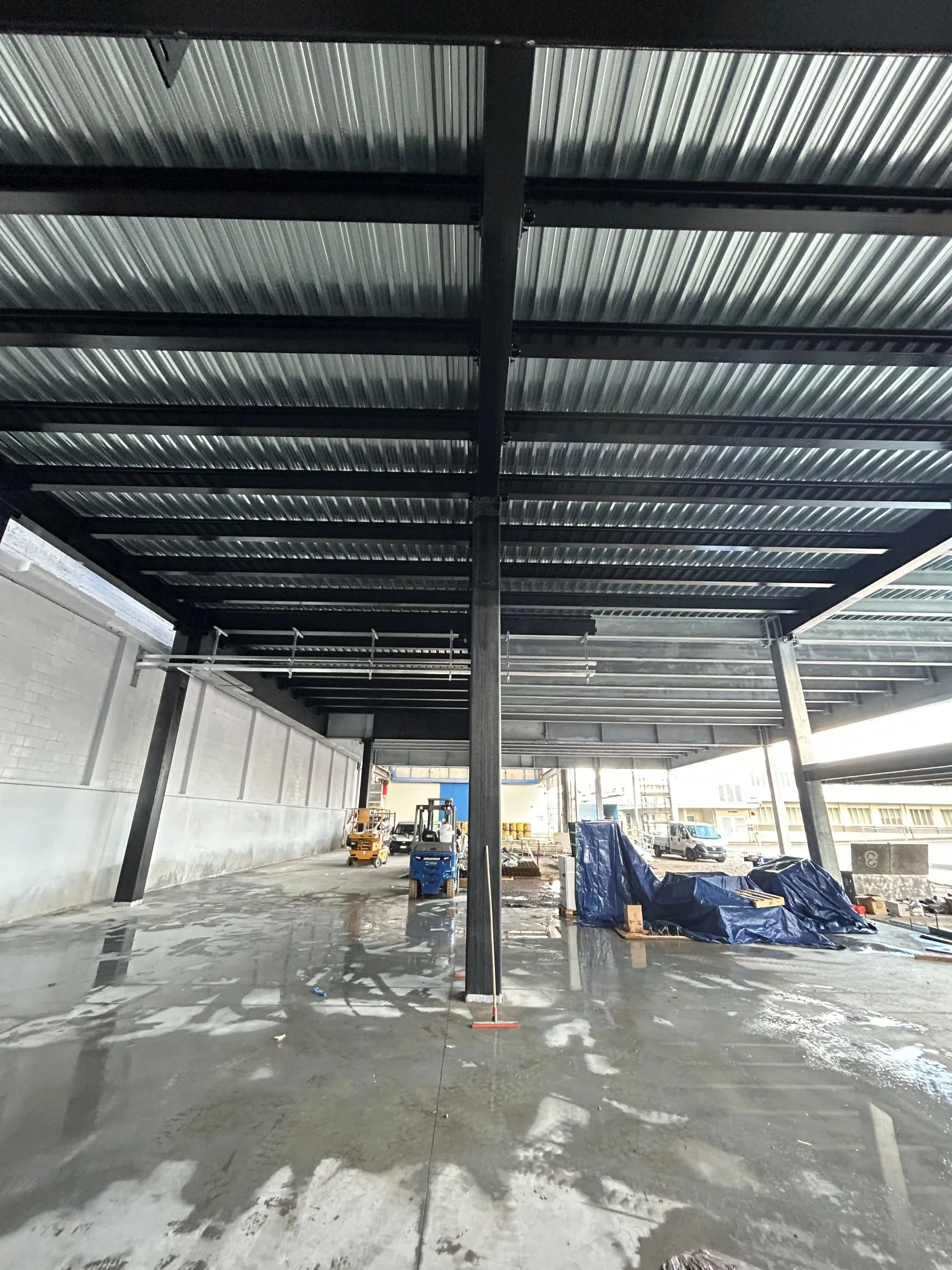 Progettazione tettoie acciaio metalliche | Mangili & Associati Spa