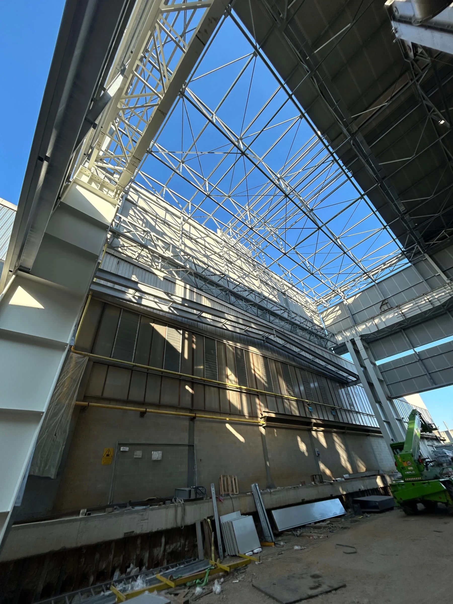 Progettazione realizzazione revamping di strutture industriali